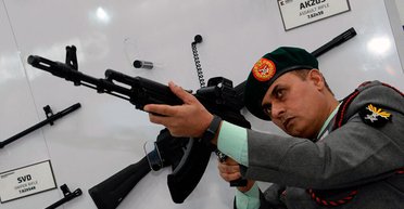 Армія Індії отримала першу партію автоматів АК-203: які особливості зброї (фото)