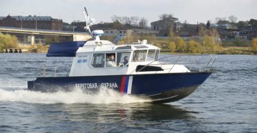 Прокрались мимо вертолетов: ГУР показало удар Magura V5 по катеру "Тунец" в Крыму (видео)