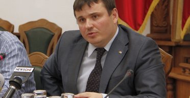 Полторак его не отпустит. Что стоит за скандалом с отставкой замминистра обороны Юрия Гусева