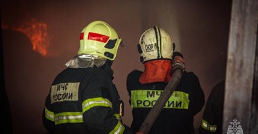 Хотели ударить по аэродрому: в Краснодарском крае прозвучали взрывы из-за атаки БПЛА (видео)