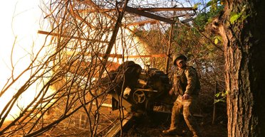 Втрачають 200 осіб на день: ЗС РФ намагаються просунутися до Часового Яру, але успіхів немає, — ЗСУ