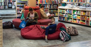 Править миром правильно! 5 книг, которые нужно прочитать в марте