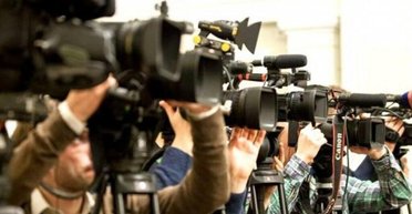 Порошенко возвращается. Зачем у Зеленского снова продвигают карательный закон о медиа?