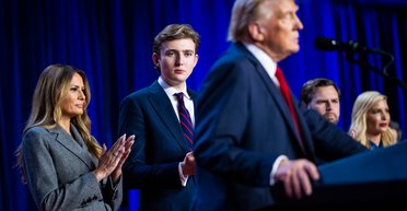 Меланія Трамп розповіла, як часто вони із сином Берроном будуть у Білому домі