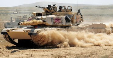 "Сколько лет должна длиться война?": украинский посол призвал Австралию предоставить Abrams