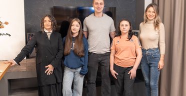 "Новый дом — новые возможности": Яна Степаненко получила квартиру от Рината Ахметова