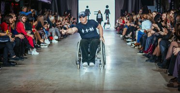 Без барьеров. Как Харьковская неделя моды способствует интеграции в общество людей с инвалидностью