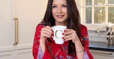 Кетрін Зета-Джонс у відпустці повторила образ Джесіки Сімпсон (фото)