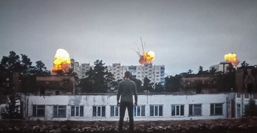 Спасать под прицелом! Новый фильм перевернул представления о кино –  волонтеры Бучи играют себя