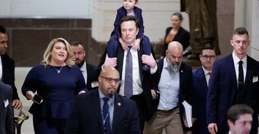 Маск потрапив під вплив Путіна: українські американці намагаються зупинити запуск супутників SpaceX