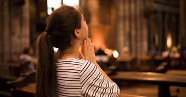 Рождество на нашей улице. Что дает человеку религия, чего не может дать наука?