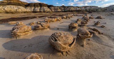 Создан самой планетой: где находится инкубатор "инопланетных яиц" и как он образовался