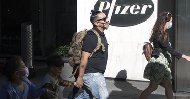 Pfizer Inc. и Moderna заработают миллиарды, — Airfinity