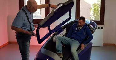 Лікарю, який придумав "капсулу самогубства", загрожують проблеми із законом (фото)