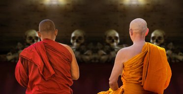 Обучал медитации: настоятель храма в Таиланде скрывал 70 трупов и 600 крокодилов