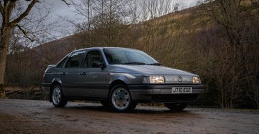 Гость из 90-х: обнаружен 34-летний Volkswagen Passat B3 с пробегом 1270 км (видео)