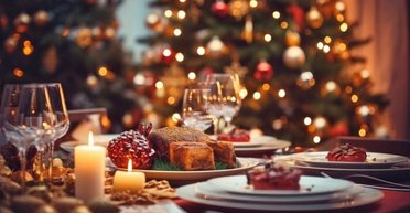 Тихий новогодний или рождественский стол: что готовят для узкого круга и почему это работает