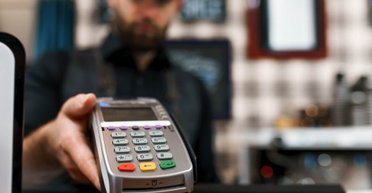 Расчетливый ход. Как установить POS-терминал и почему это может быть выгодно для МСБ