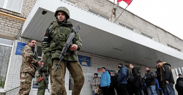 На оккупированных территориях выплачивают деньги тем, кто приводит друзей в военкомат, — ЦНС