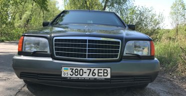 Символ 90-х: в интернете показали бронированный Mercedes украинского политика (фото)