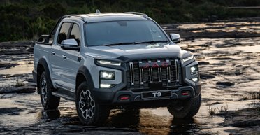 В Украине появился недорогой рамный пикап с необычным дизайном (фото, видео)