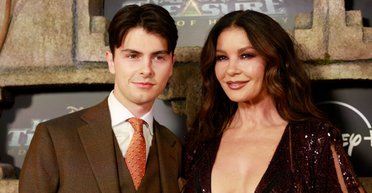 Майкл Дуглас та Кетрін Зета-Джонс привітали сина з 24-річчям (фото)