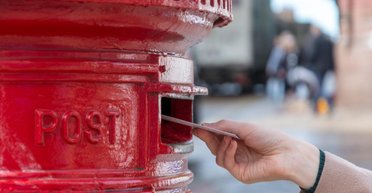 Таинственные "письма ужаса" заполонили деревню: никто не знает, кто за ними стоит