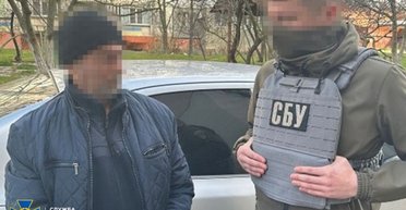 Планировал скрываться в Украине: СБУ задержала охранника российского застенка в Херсоне