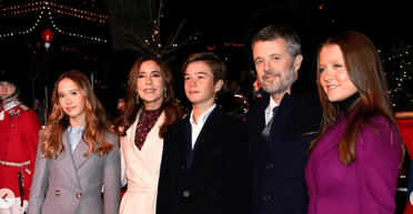 Король Данії Фредерік Х вивів у світ трьох дітей (фото)