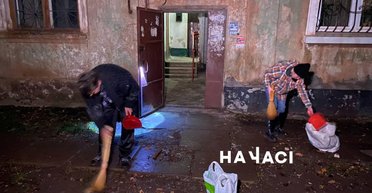 ВС РФ ударили баллистикой по админзданию в Кривом Роге: есть пострадавшие (фото)