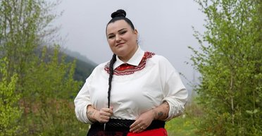 "Наехала на дядю": Alyona Alyona совершила ДТП — детали инцидента