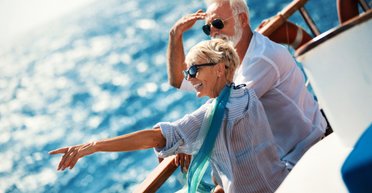 Кому три тисячі, а кому сто: чому в Україні є пенсії для привілейованих