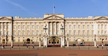 Букингемский дворец закрывают до 2027 года: резиденцию монархов модернизируют за $464 млн