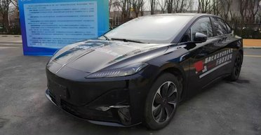 Запас хода — 1000 км: премиальный конкурент Tesla из Китая получил прорывную батарею (фото)