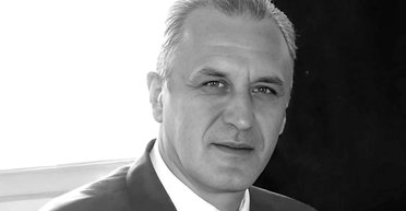 Знайшли мертвим на вулиці: у Москві загинув представник сербської оборонної компанії, деталі