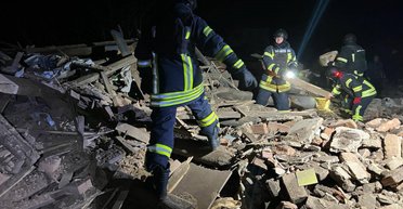 Вдруге за ніч: окупанти вдарили по Харкову трьома авіабомбами, — мер