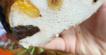 Запечена вирізка із сухофруктами: рецепт смачної страви зі свинини