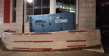 Темные времена: в Белгороде срочно устанавливают мобильные генераторы