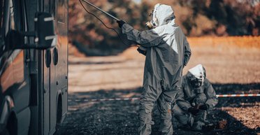 "До перемоги за будь-яких умов": ЗСУ тренуються протистояти хімічним атакам РФ (фоторепортаж)