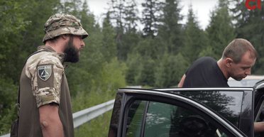 "Плюют в спину, говорят, почему до сих пор не в пакете": военный рассказал о работе в ТЦК (видео)