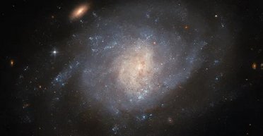 Уламки розкидало по всій галактиці: телескоп Габбл зняв результат космічного вибуху (фото)