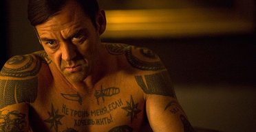 А мне по банану. Стоит ли посмотреть боевик "Праведник"