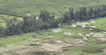 "Довели свою ефективність": у мережі показали знищення БК РФ касетними снарядами (відео)