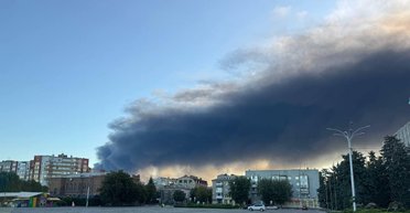 Масований обстріл Полтавщини: ЗС РФ били по енергетиці, Кременчук затягнуло чорним димом (відео)