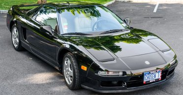 Легенда 90-х: обнаружен культовый 33-летний суперкар от Honda в новом состоянии (фото)