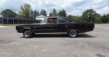 Недешевая капсула времени: обнаружен раритетный Dodge 60-х в идеальном состоянии (видео)