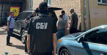 Виїхав за кордон, прикриваючись хворим батьком: СБУ проводить обшуки у нардепа Дубінського (фото)