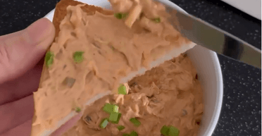 Намазка з консервованої риби: смачно, швидко і без клопоту