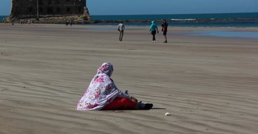 Девушки и подводник. Инструкция по выживанию в Марокко