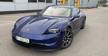 Результат еволюції. Тест-драйв електрокара Porsche Taycan